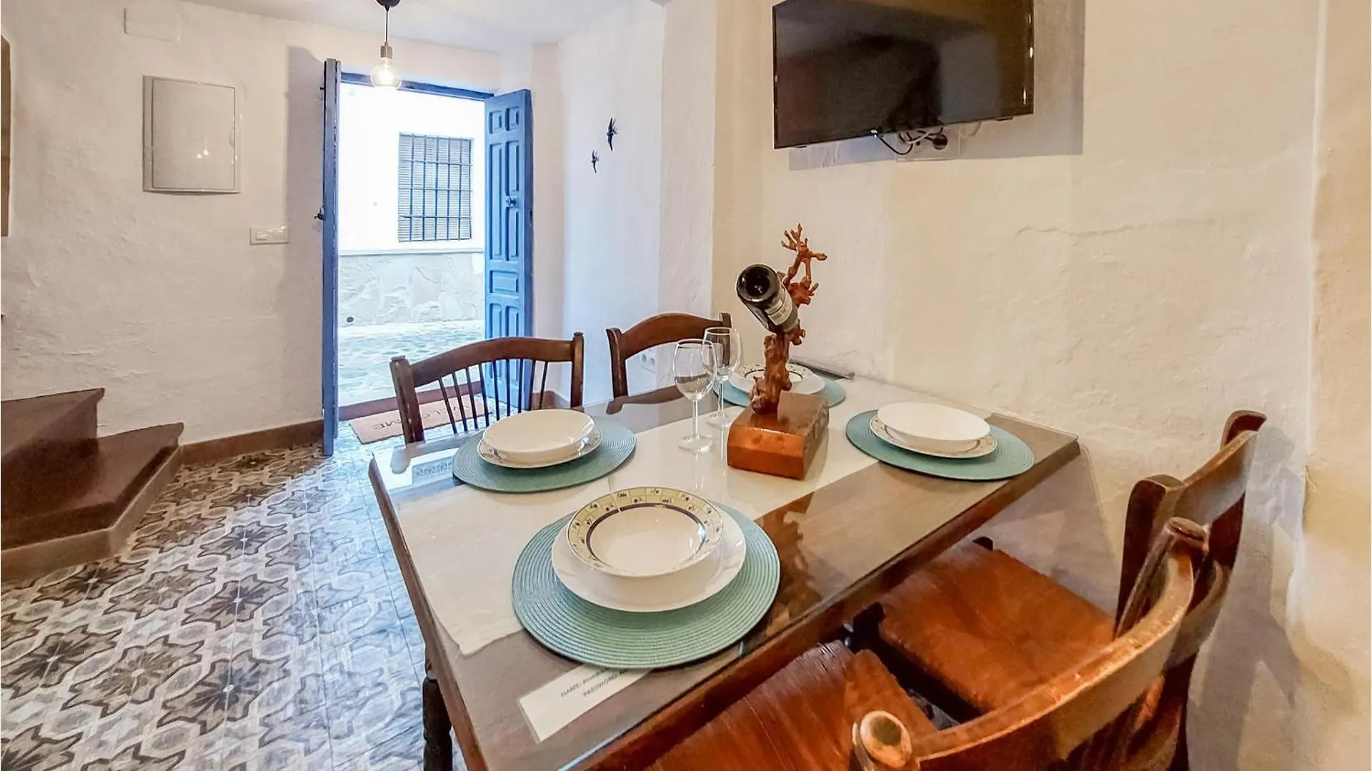 Gorgeous Home In El Gastor With Kitchenette Spain
