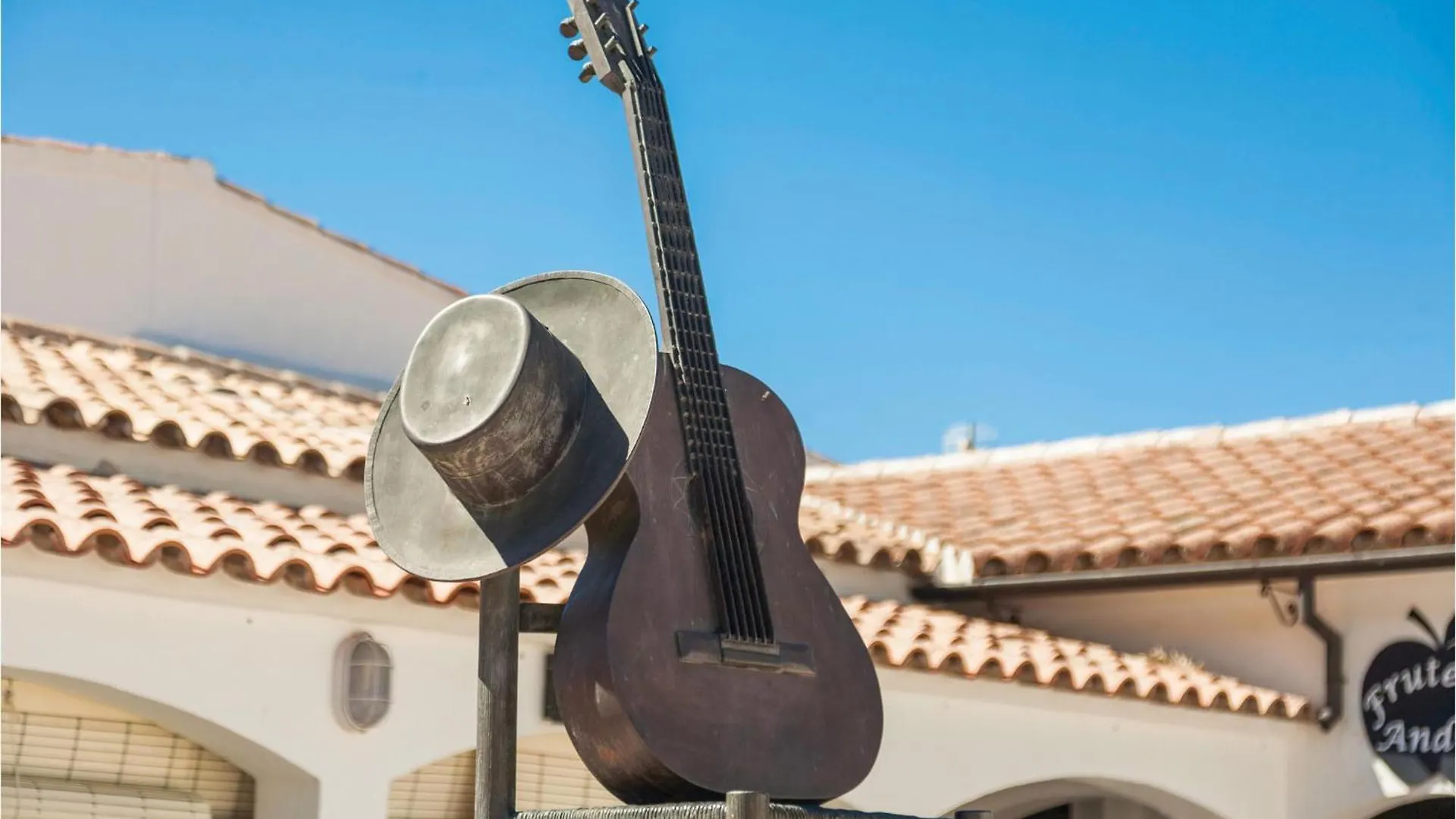Gorgeous Home In El Gastor With Kitchenette Spain
